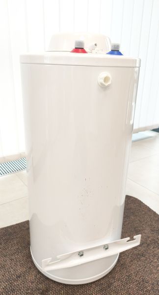 Бойлер Areesta Slim 80 I (вузький) 5310152003169 фото