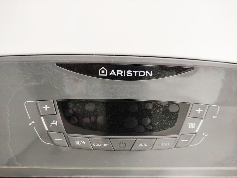 24 кВт. Котел димохідний газовий Ariston Clas X 24 CF EU / до 240 м2 3301313 фото