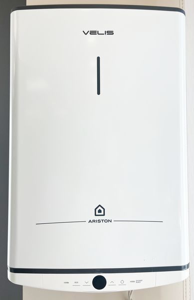 50 л. Бойлер Ariston VELIS PRO 50 EU (плоский) 3626135 фото 50 л. Бойлер Ariston VELIS PRO 50 EU (плоский) 3626135 фото