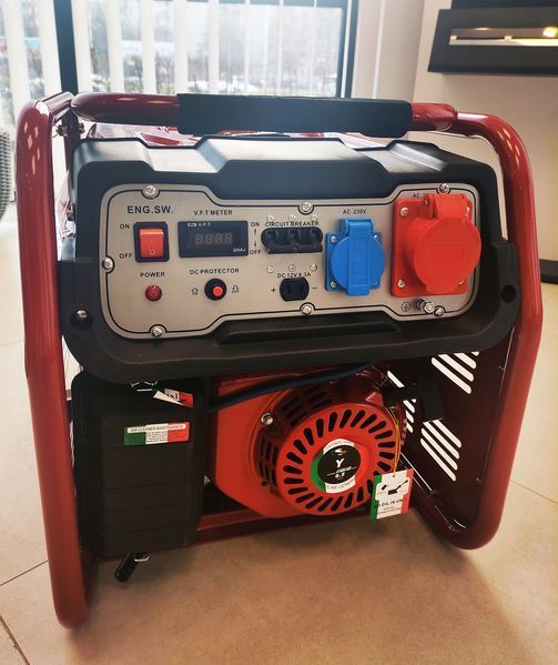 Бензиновий електрогенератор LPG SET 2 кВт (230/380 В) jx2500 фото Бензиновий електрогенератор LPG SET 2 кВт (230/380 В) jx2500 фото